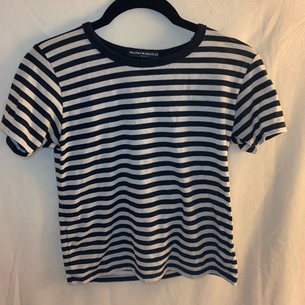 white and black Brandy Melville tee shirt